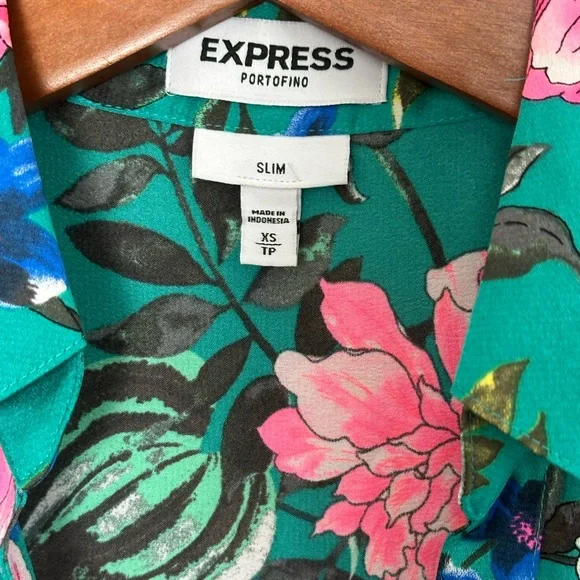 [•Express•] Floral Sleeveless Green Top - Picture 3 of 6